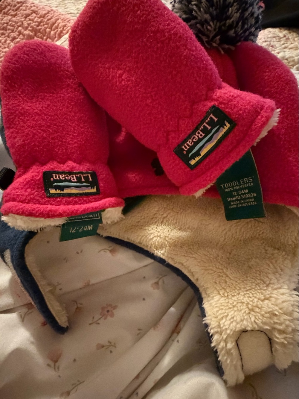 L.L. Bean infant to Toddlers' Bright Pink Fleece Mittens and Hat Set